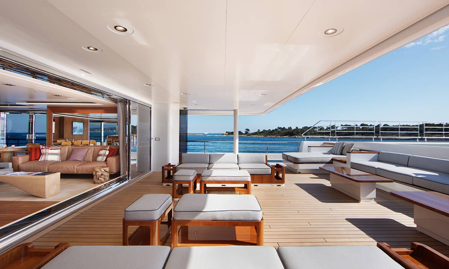 yacht-from-tenet-planet-nine