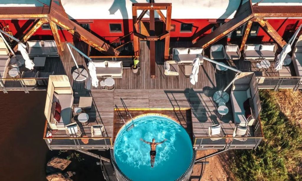 kruger shalati train on the bridge