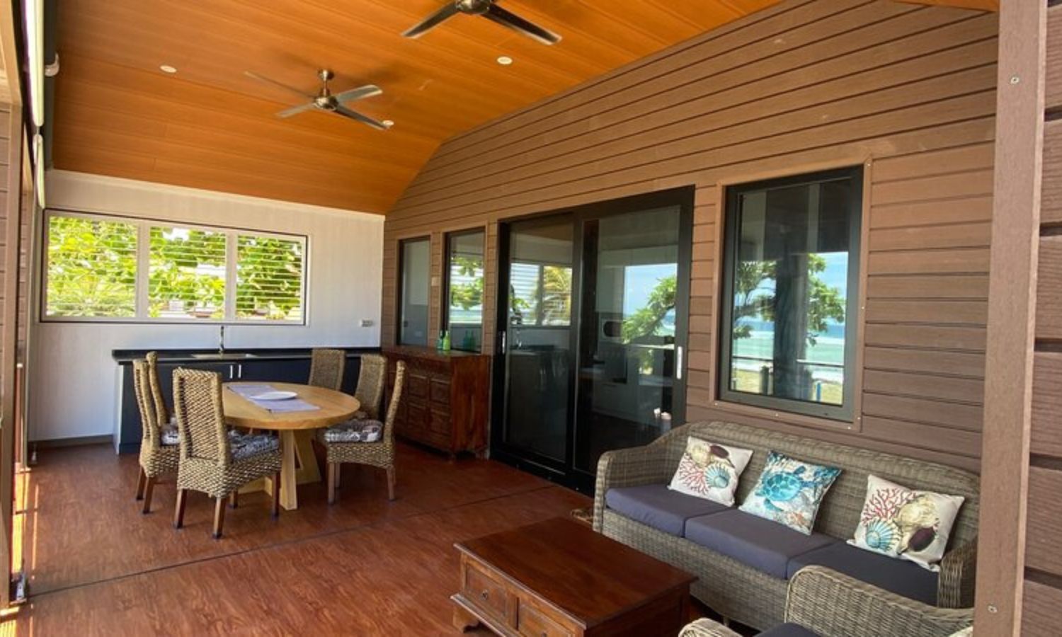 cocos island accommodation