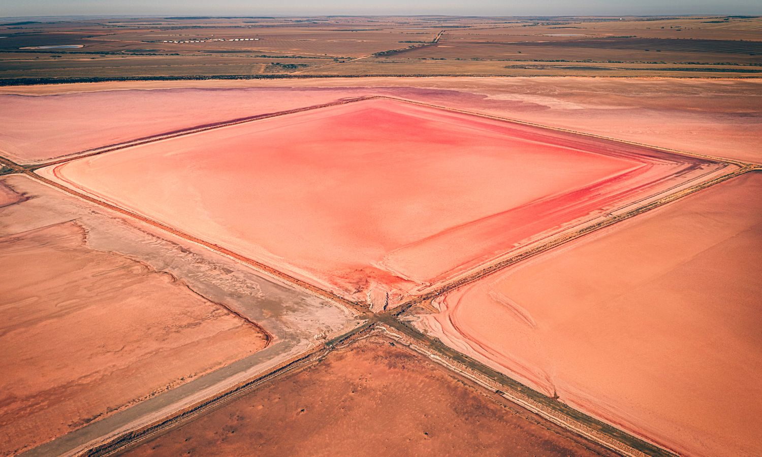 pink lake australia 
