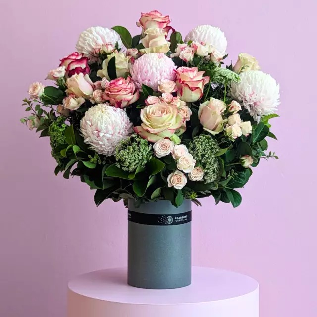 Pearsons Mothers Day Classic Vase