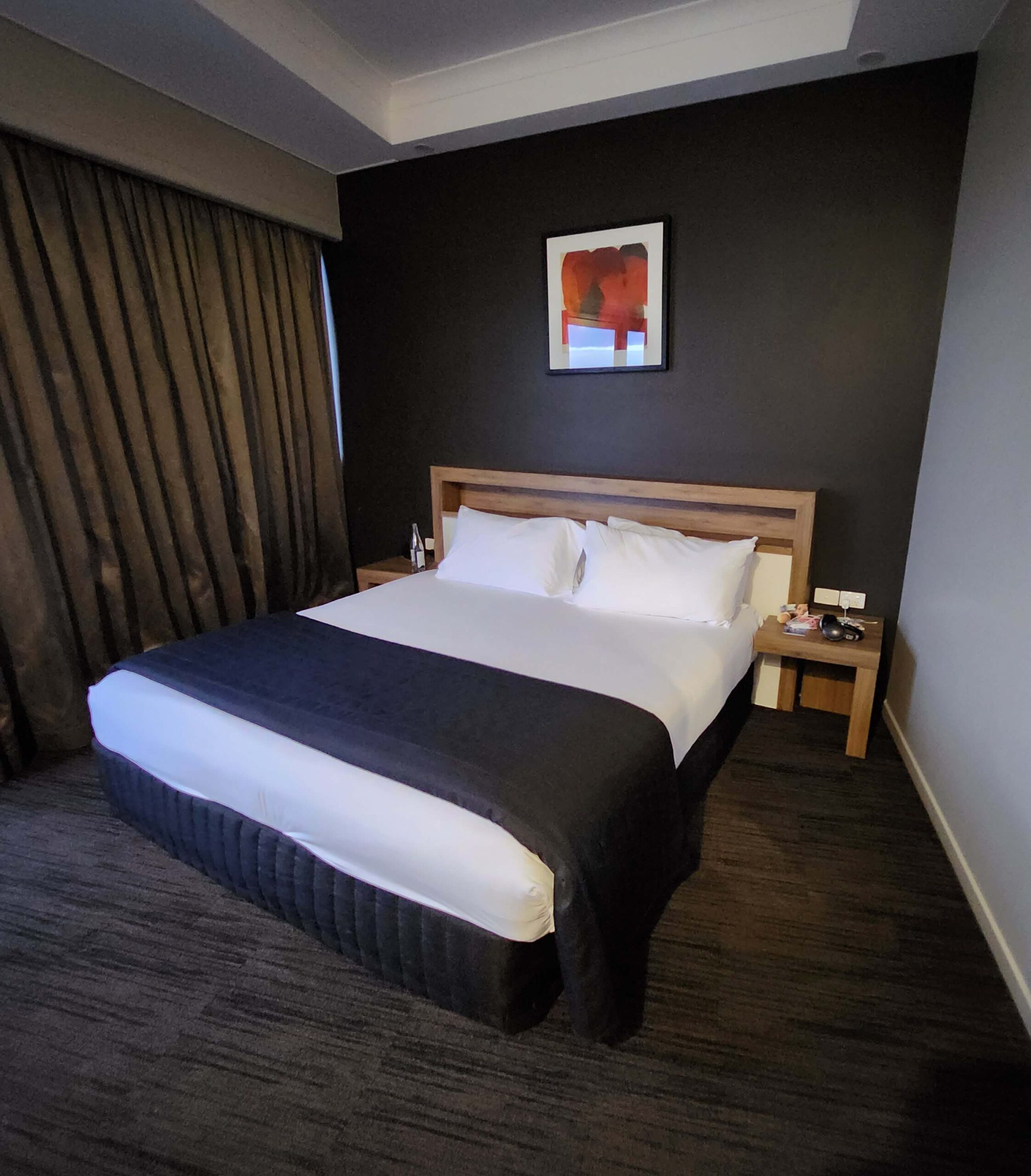 A Hotel Grand Chancellor room