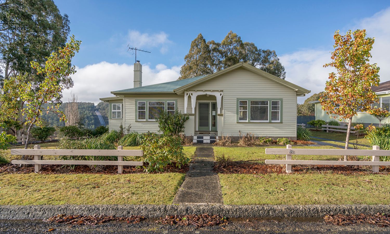 pet friendly accommodation tasmania