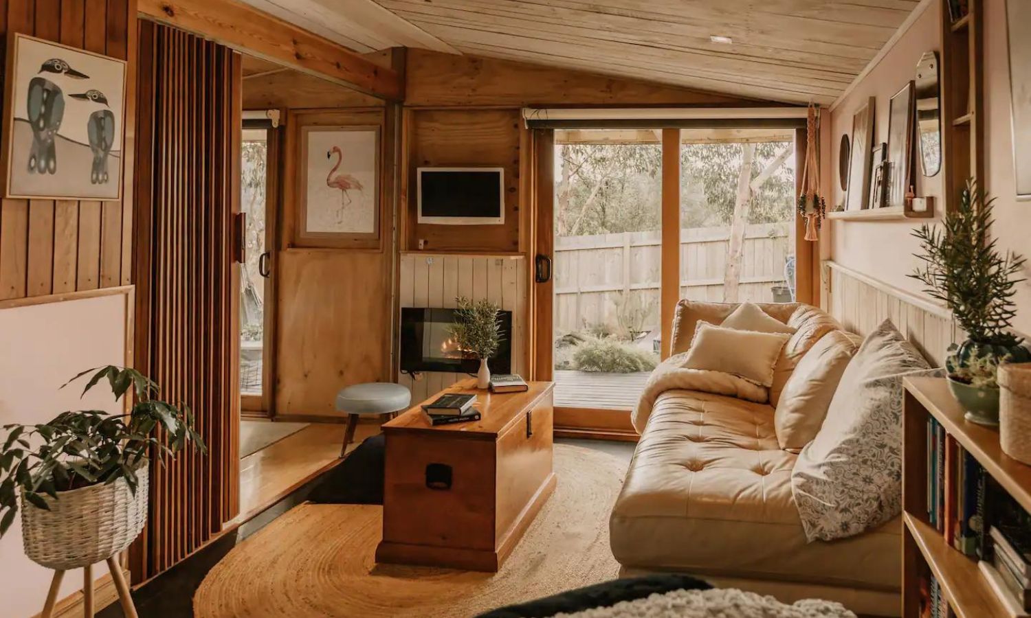 pet friendly accommodation tasmania