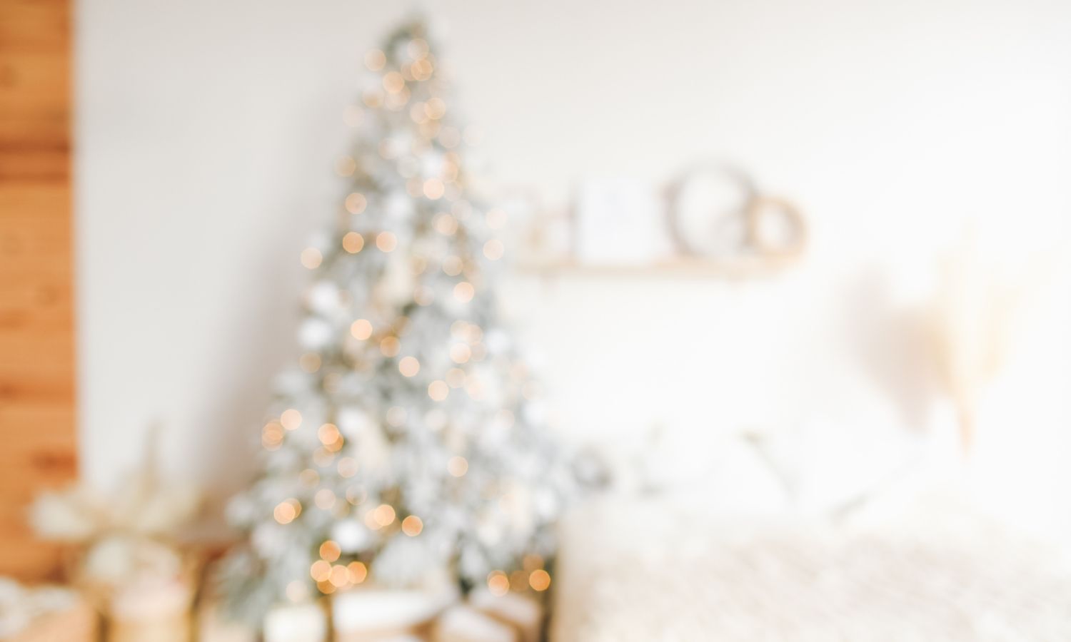 Monochrome Christmas decorating ideas