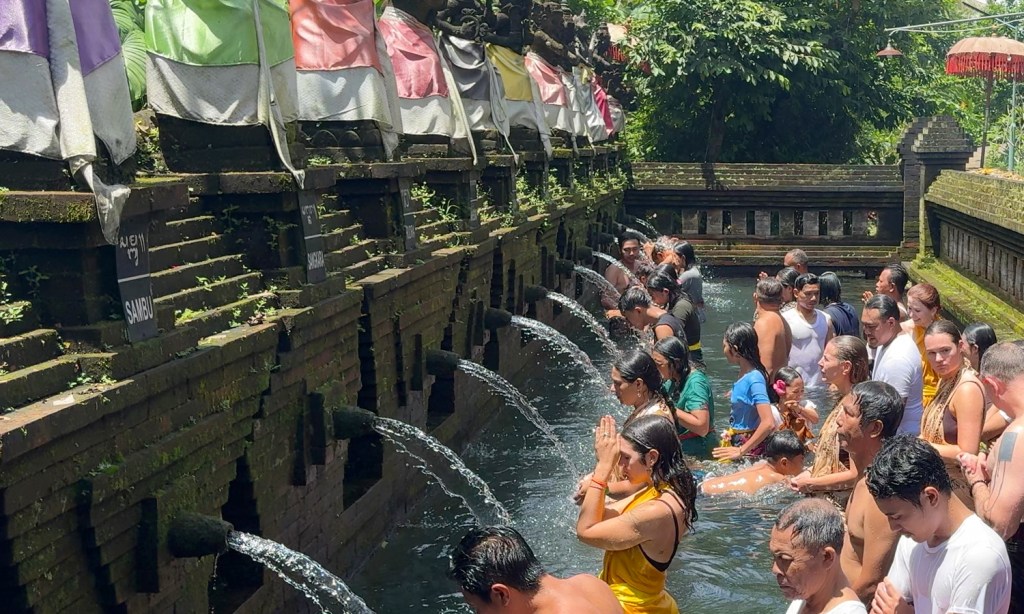 Four-Seasons-Bali-Sayan-2